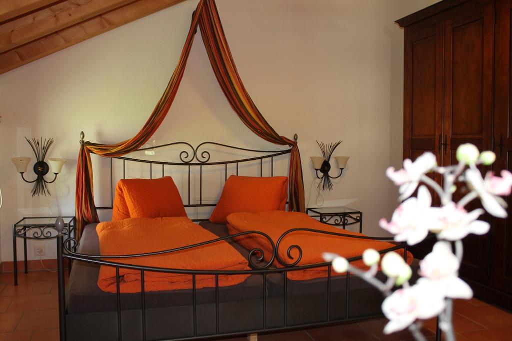 Pension St. Jakob Engelberg Room photo